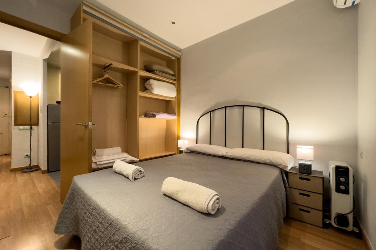 Aparteasy - Gracia Apartments Barcelone Extérieur photo